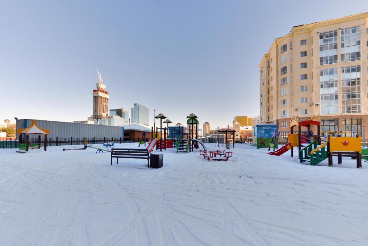 Ernaz Plus Apartments: Sauran-Towers Astana Extérieur photo